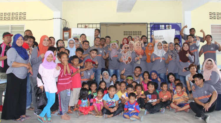 Energy and clean water to orang asli photo